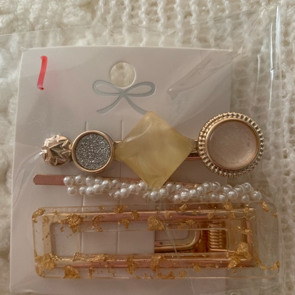 Hair accessories - Picture 8 of 8